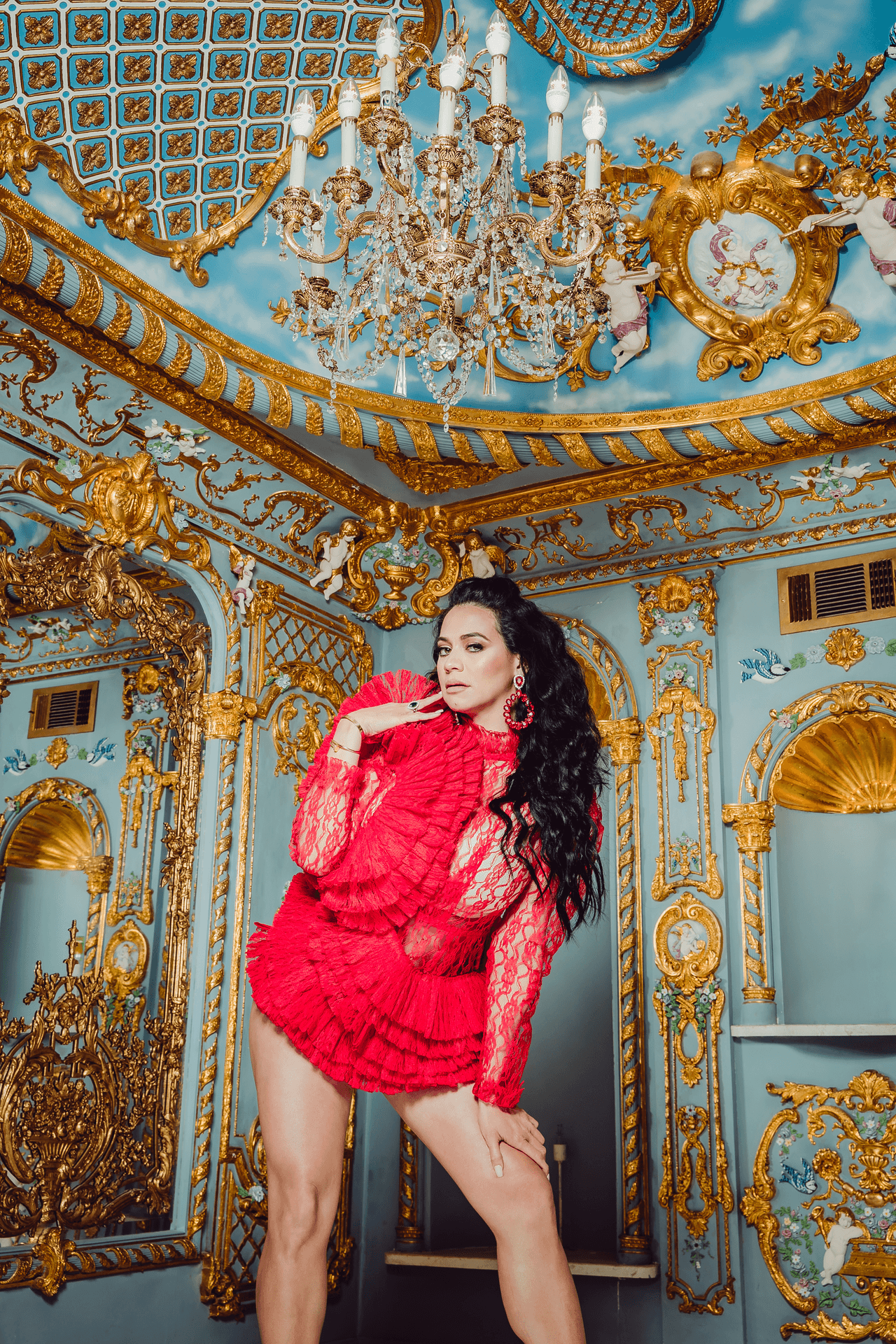 Carla conoce el efecto positivo o negativo que las redes pueden tener en los demás, por lo que siempre trata de publicar algo que les aporte a sus seguidores.