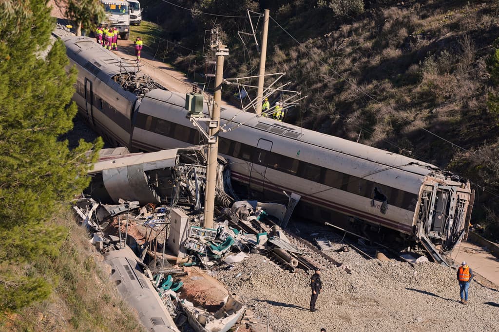 Accidente de tren en España: sube el número de muertos y ministro de Interior descarta un sabotaje
