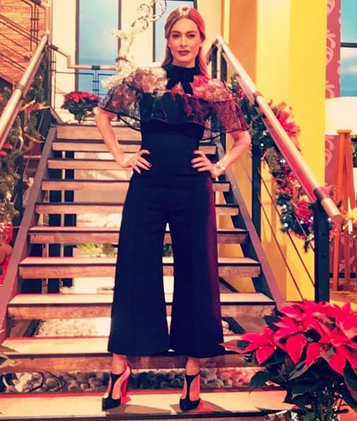 Las prendas hechas de velvet son lo más top en estas épocas, además de verse increíbles se sienten muy suaves.