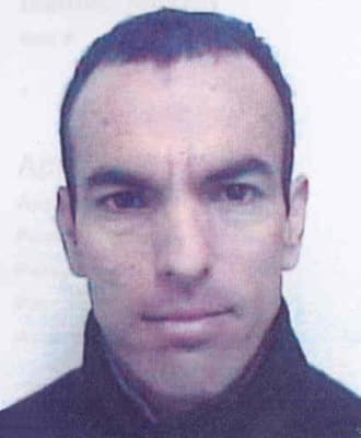 <h3 class="cms-H3-H3">Juan Laureano Arvizu</h3>
<br>
<br>A sus 49 años, este mexicano -conocido como Chaquetín- es buscado por una serie de crímenes violentos, al ser un presunto miembro de un grupo de ejecución de un cártel de la droga conocido como Los Palillos.
<br>
<br>El FBI ofrece una recompensa de hasta 50,000 dólares por información que conduzca a su detención. 
<br>
<br>
<br> 
<br>
<br>