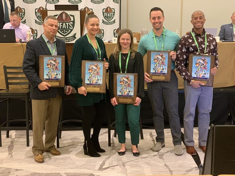 Es la segunda vez que Julie participará en un Super Bowl como una de las entrenadoras atléticas del equipo, pues ya fue campeona el año pasado.