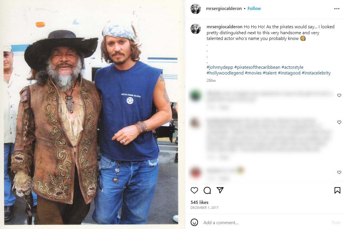 Sergio Calderón junto a Johnny Depp durante la filmación de 'Pirates Of The Caribbean'.