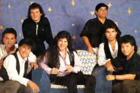 El primer evento como Rigo Tovar y su Costa Azul ocurrió en 1971, en el bautizo de uno de sus sobrinos, hijo de su hermana Evelia. El cantante tenía una fascinación por la costa azul francesa, aunque no existen datos de que la haya visitado, pero esa fue la razon de que le pusiera a su grupo el nombre de Costa Azul.
<br>
<br>