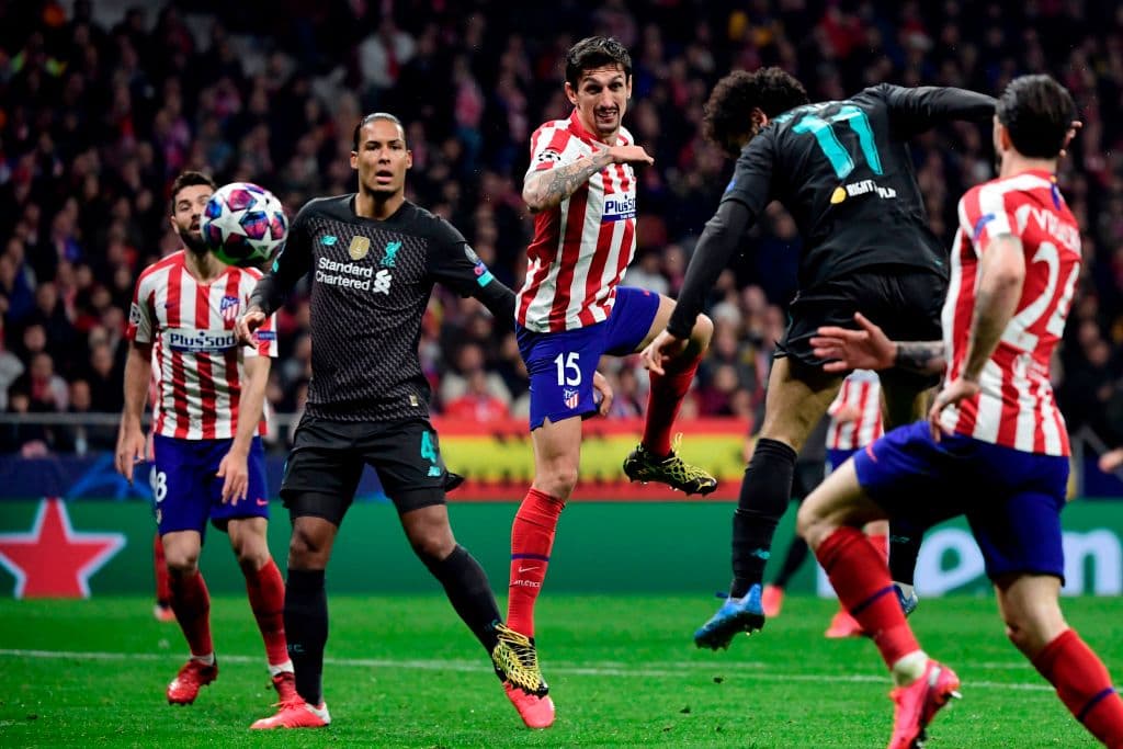 Centro de Henderson que encuentra a Salah pero remata desviado, con debilidad y sin peligro. Una oportunidad de oro, perdida por el delantero.