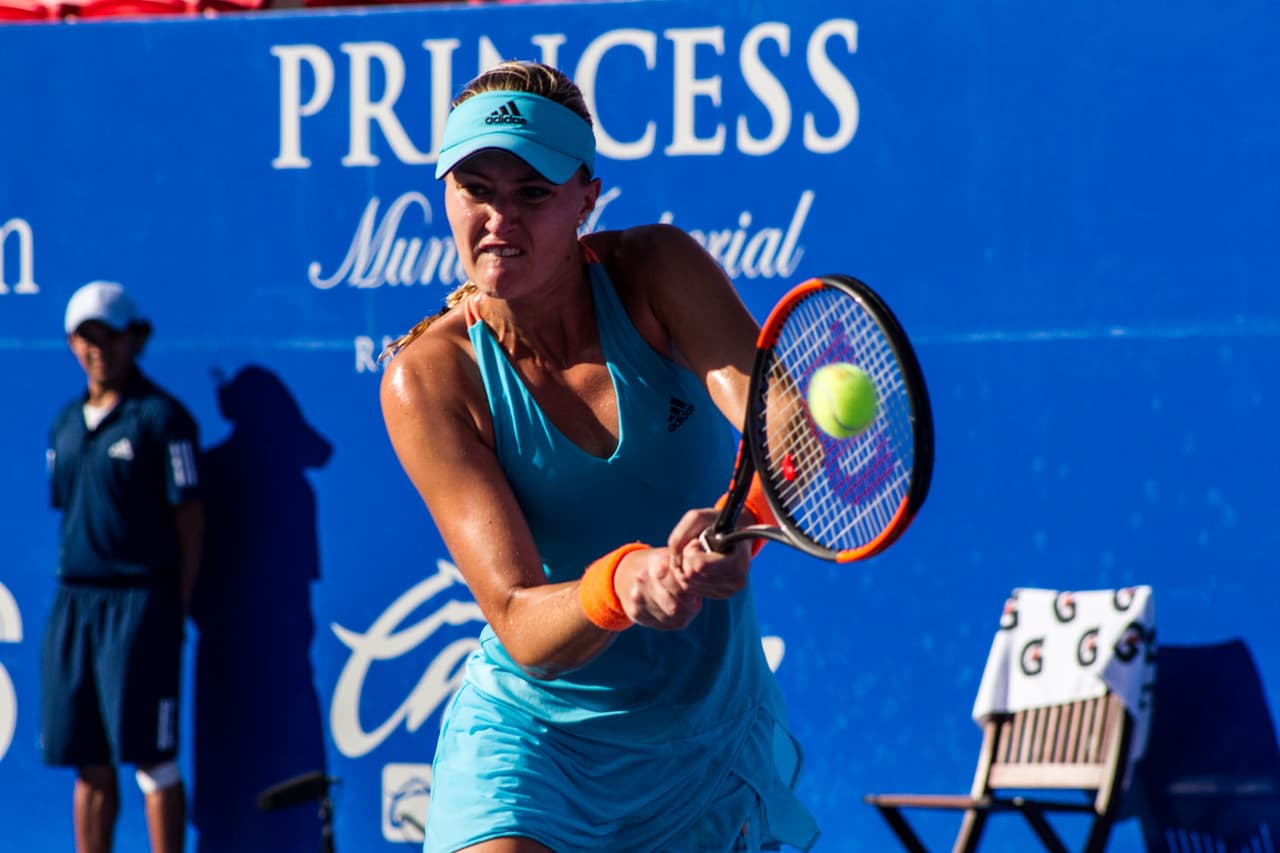 Con la participación de figuras como Novak Djokovic, Rafael Nadal, Marin Cilic y Juan Martín del Potro, el Abierto Mexicano de Tenis tuvo su mejor torneo varonil en el bello puerto de Acapulco. El estadounidense Sam Querrey se coronó en el certamen de caballeros, mientras que la ucraniana Lesia Tsurenko hizo lo propio en el femenino.