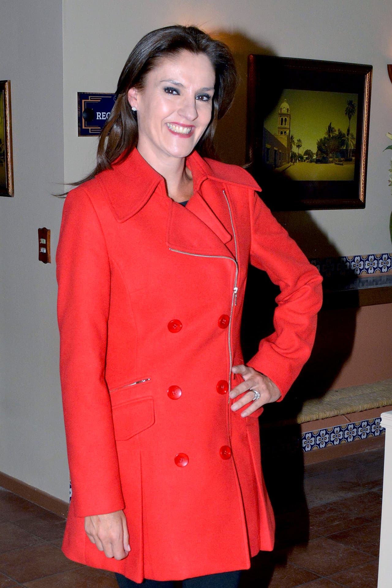 Y la tercera y última que quiere ganarse el corazón de '
<b><a href="http://www.univision.com/novelas/el-bienamado">El Bienamado</a></b>' es 'Justina' ¿será que ella sí pueda ganarse el corazón de Odorico? No te pierdas esta historia en punto de las 10pm/9c por UniMás.