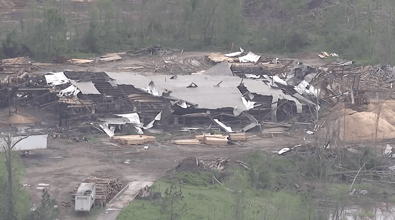 Confirman siete tornados en Carolina del Norte durante tormentas severas