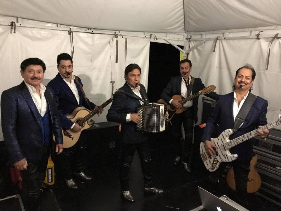 El primer concierto fue en el Estadio Hernán Ramírez Villegas, el pasado viernes 30 de junio, ante cerca de 30 mil personas.