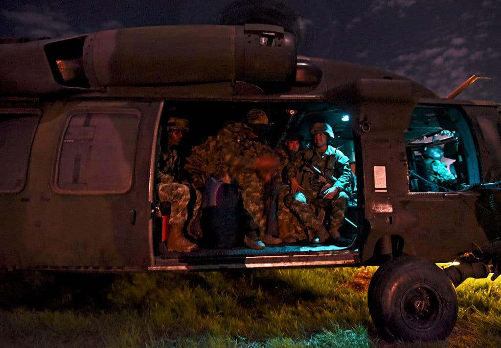 Colombia autoriza los ataques con bombardeos y artillería contra las bandas criminales