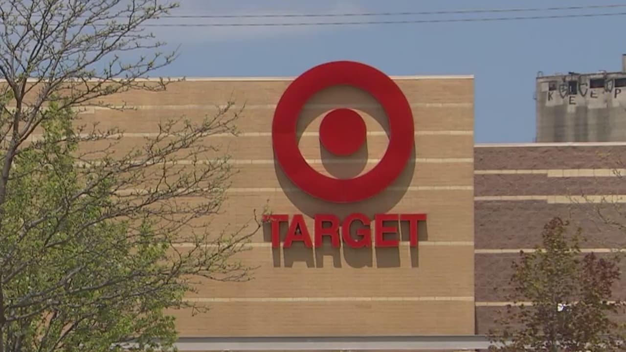 Coronavirus: Comunidad de McKinley Park pide que Target brinde más protección a sus empleados 