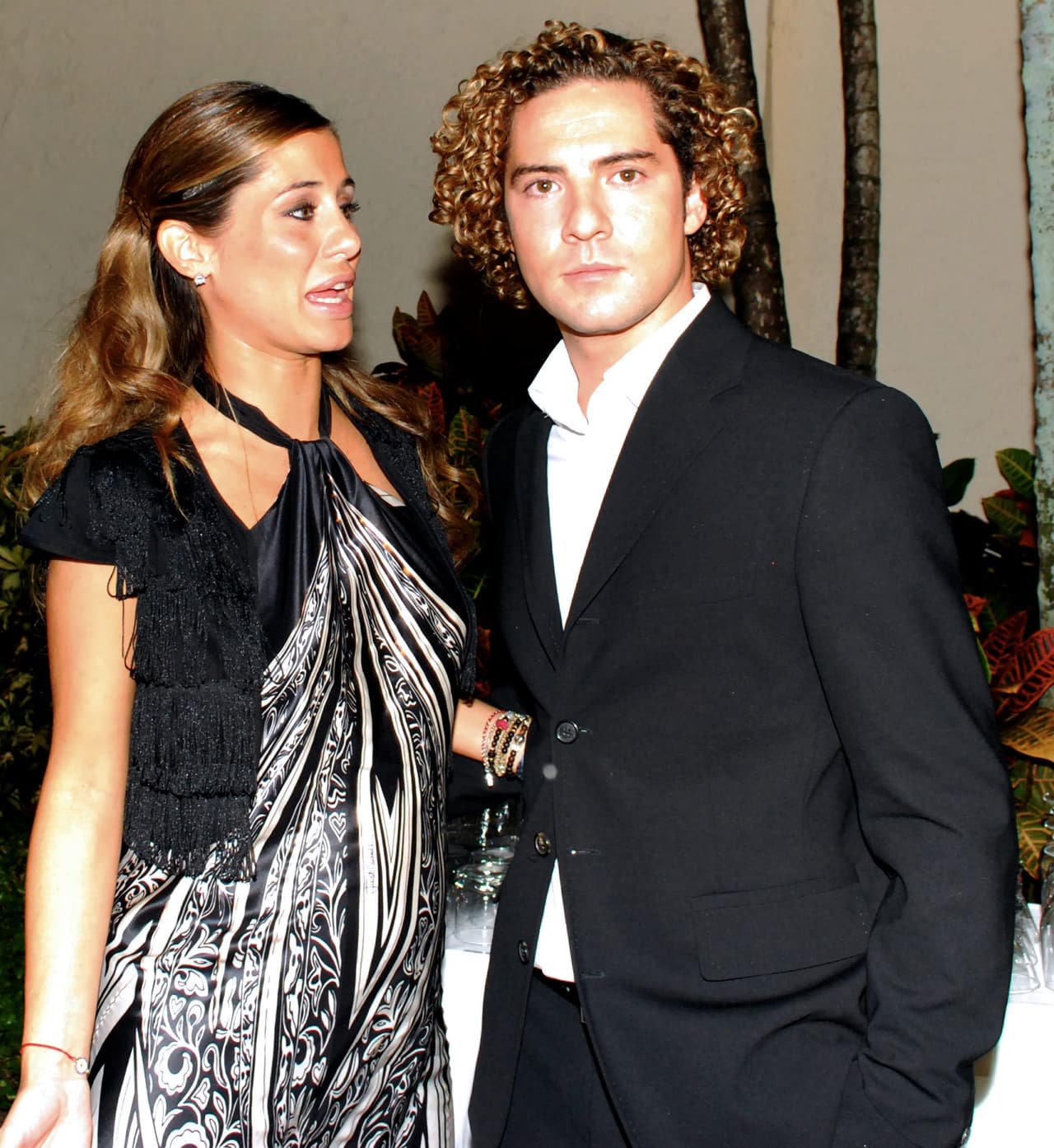 La pareja se veía feliz, pero se dice que las agendas de trabajo terminaron con el amor.