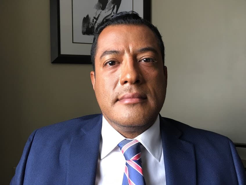 Líder de derechos humanos posterga regreso a Nicaragua donde le espera una orden de arresto por cargos de terrorismo