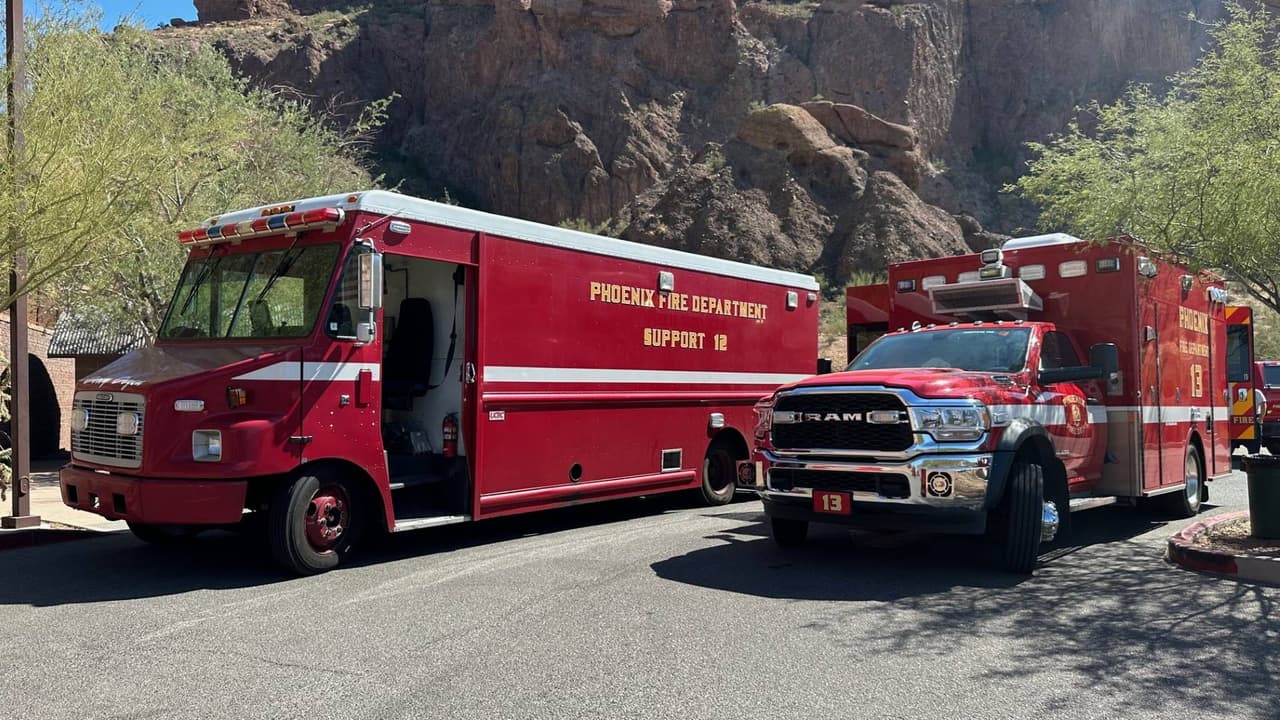 Rescatan a excursionista en estado extremadamente crítico de Camelback Mountain