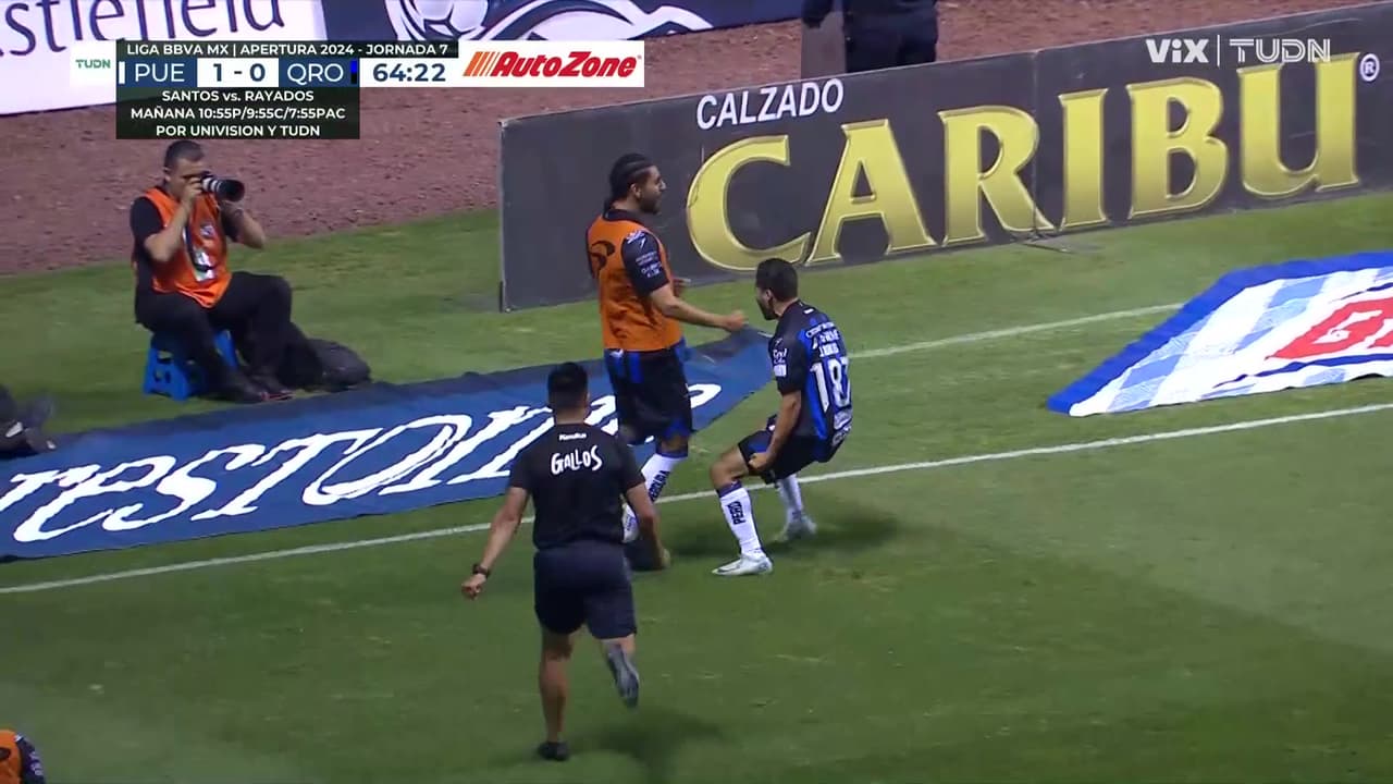 Juan Eduardo Robles debuta con Gallos y en su primer balón anota