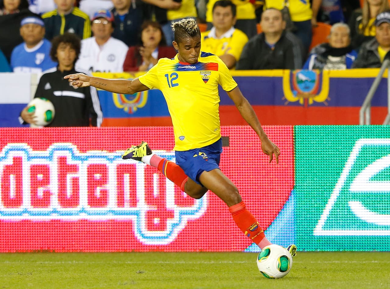 Mantuvo Ecuador perfección gracias a Fidel Martínez