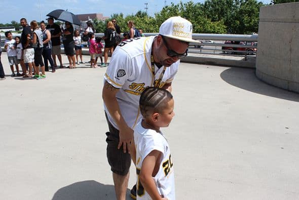 Photos: Spurs Championship Parade 2014