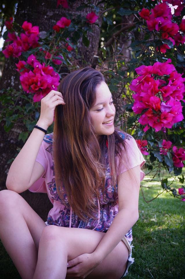 Kristel Casteele se ha mantenido alejada del mundo artístico, debido a que está enfocada en sus estudios y mantiene una vida acorde a su edad.