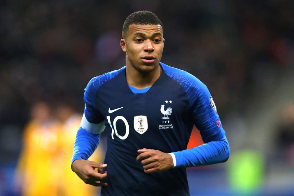Kylian Mbappé | Francia | 213 millones de dólares aproximadamente.