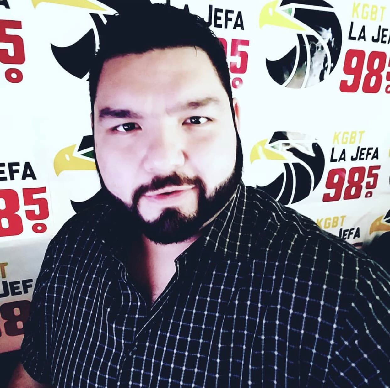 El locutor recurda sus tiempos en McAllen, Texas.