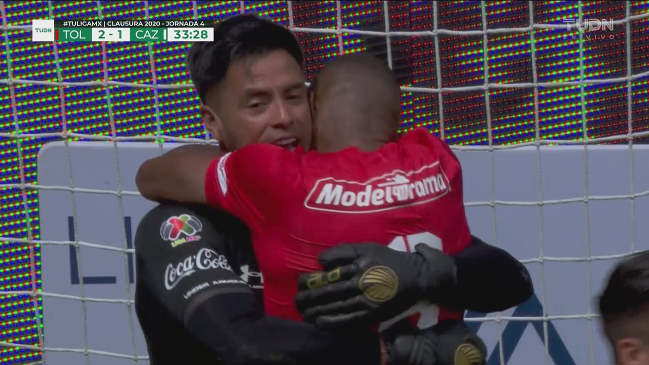 ¡Talavera! Alfredo le detiene el penalti a Elías Hernández