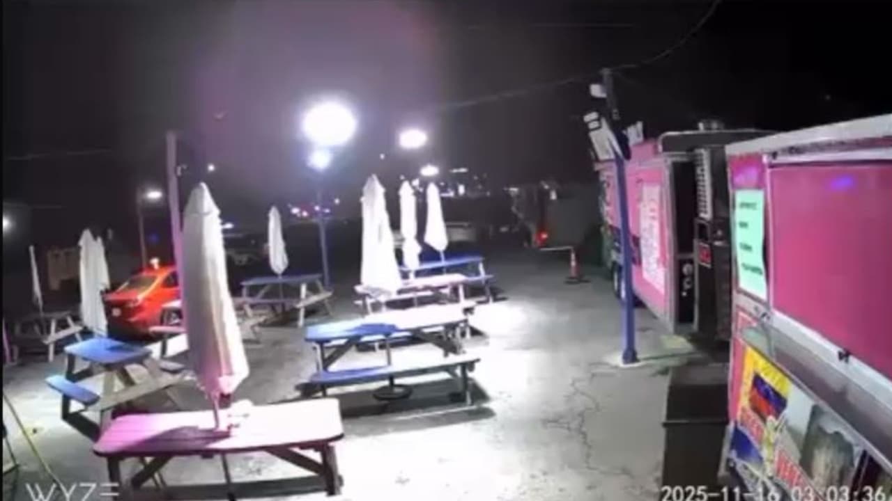 El operativo se centró en un establecimiento donde, según las autoridades, 
<b>funcionaba en la parte trasera una oficina vinculada a una estructura criminal sudamericana</b>, identificada como 
<b>Tren de Aragua</b>.