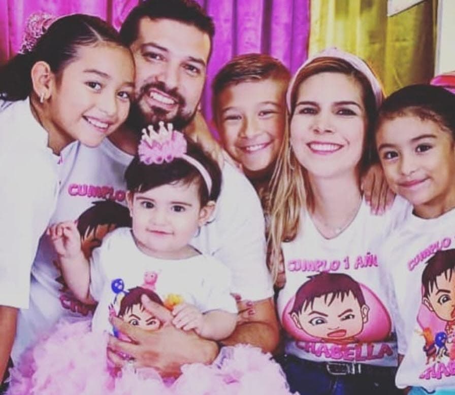 Antes de estar con Garza, Panini ya era madre de Gabriel (fruto de su relación con Oscar Burgos).
<br>