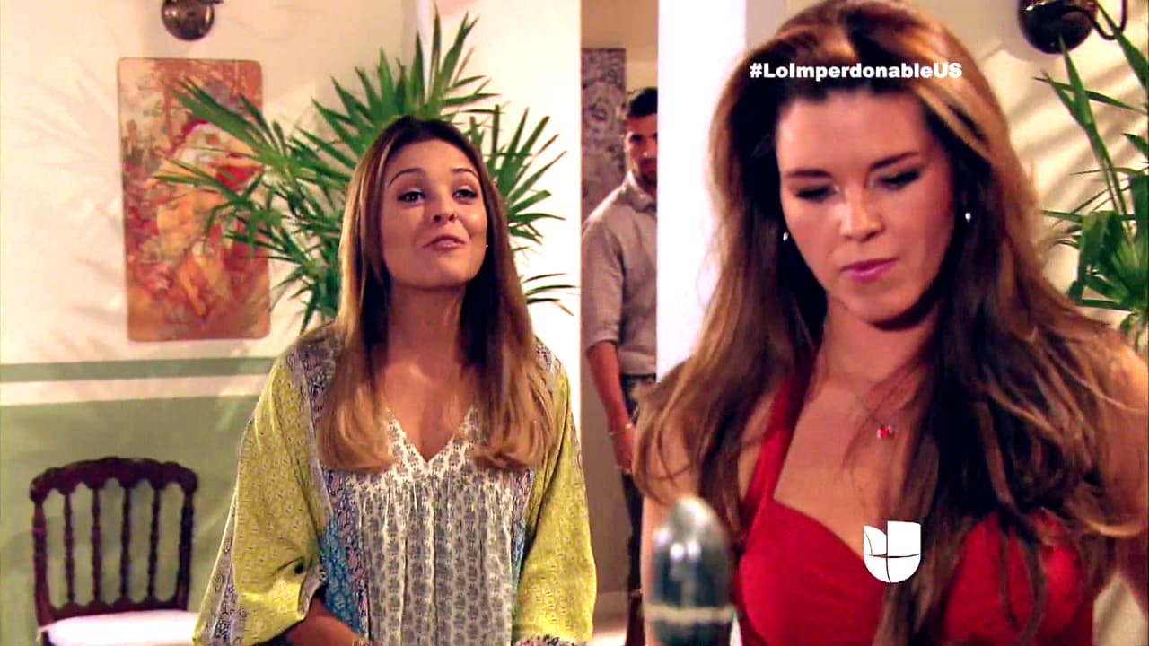 Mientras tanto, Virginia le contó a Claudia que pasó la noche con Emiliano.