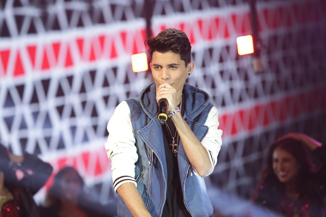 Una noche digna de finales. Pitbull, Fifth Harmony, Wisín, los jueces cantaron y ya tenemos banda. Además, las emociones estuvieron a flor de piel con sorpresas, eliminaciones y estrenos.