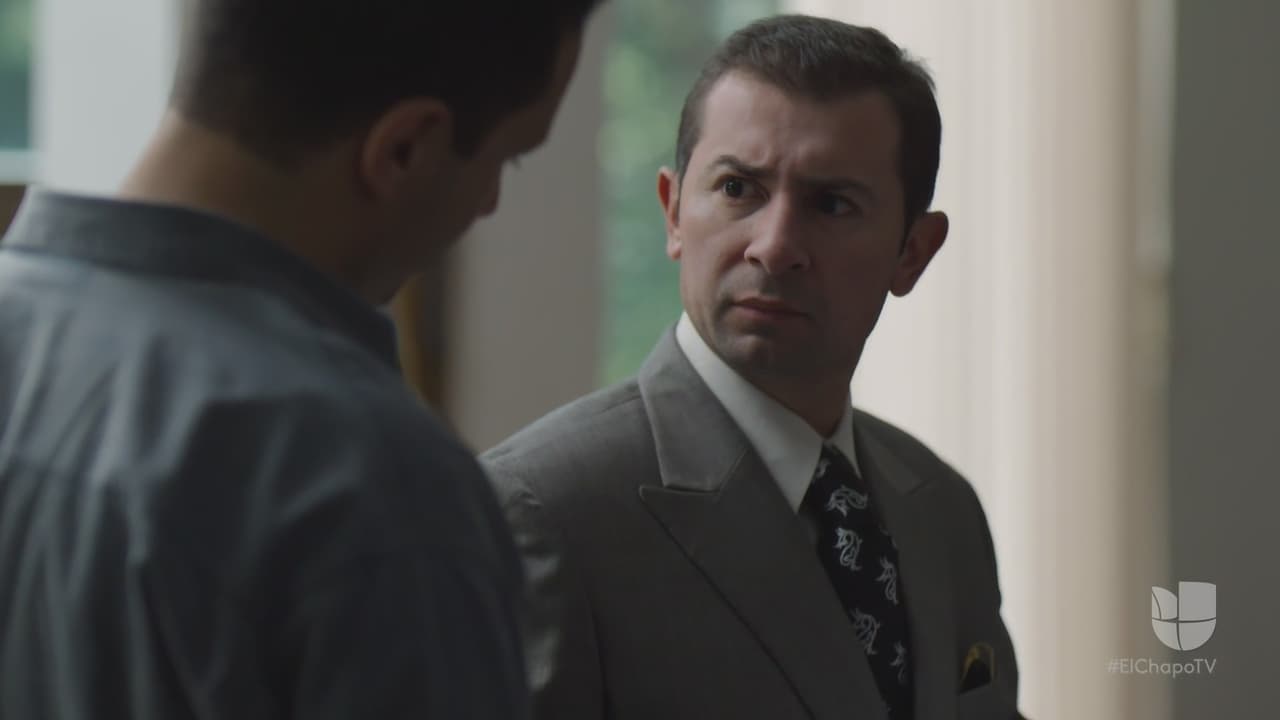 Cuando Lora llegó a su encuentro con lo socios de Guzmán Loera, descubrió que estaba rodeado por agentes de la DEA. Quienes chantajearon con no encerrarlo en la cárcel a cambio de entregarles a ‘El Chapo’. ¿Será capaz de traicionar a su amigo?
<b>No te lo pierdas en el segundo capítulo de la temporada final de 'El Chapo' de lunes a viernes a las 10PM/ 9C por Univision.</b>
