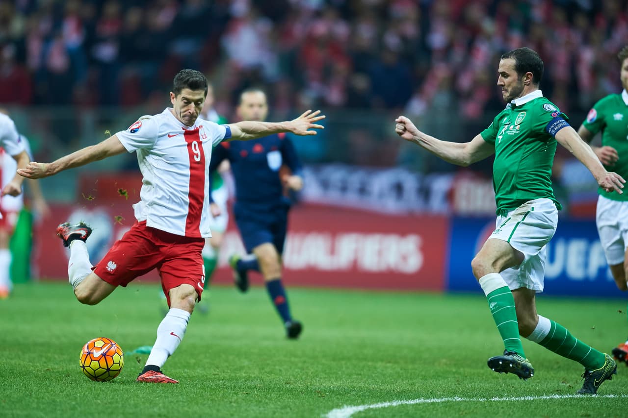 En relación a La Liga, Messi ganó la bota de oro con 36 goles anotados en esta Liga, pero es más centro que goleador. Le sigue Luis Suárez y Karim Benzema, quienes anotaron 21 goles de liga.