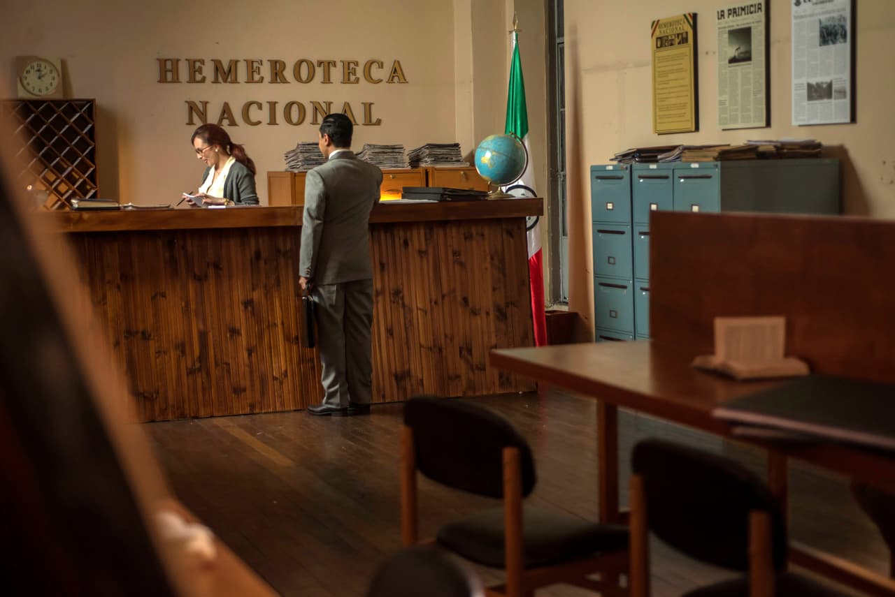 Al mismo tiempo, había sufrido las humillaciones del general. pero las ofensas no disminuyó su hambre de poder.