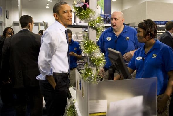 Y agregó: "Nunca tendrás una foto de mí (bailando) porque siempre suspendo", bromeó el presidente.