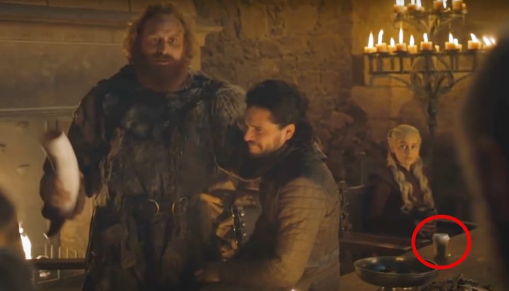 Un vaso de café se coló en una escena de 'Game of Thrones'