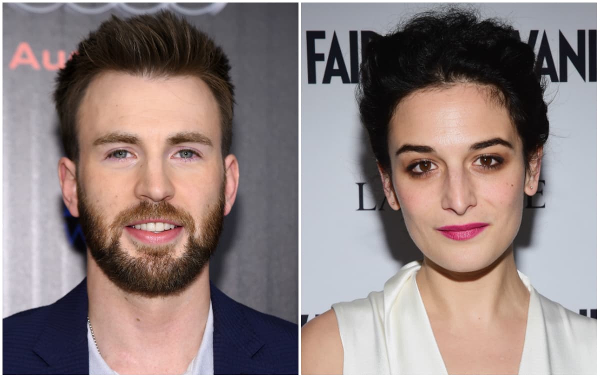 <b>Chris Evans</b> conoció a la actriz
<b> Jenny Slate,</b> en 2016, durante el rodaje de la película ‘Gifted’. A pesar de que la relación sólo duró dos años, ella fue duramente criticada por no ser lo "suficientemente bonita" para él.