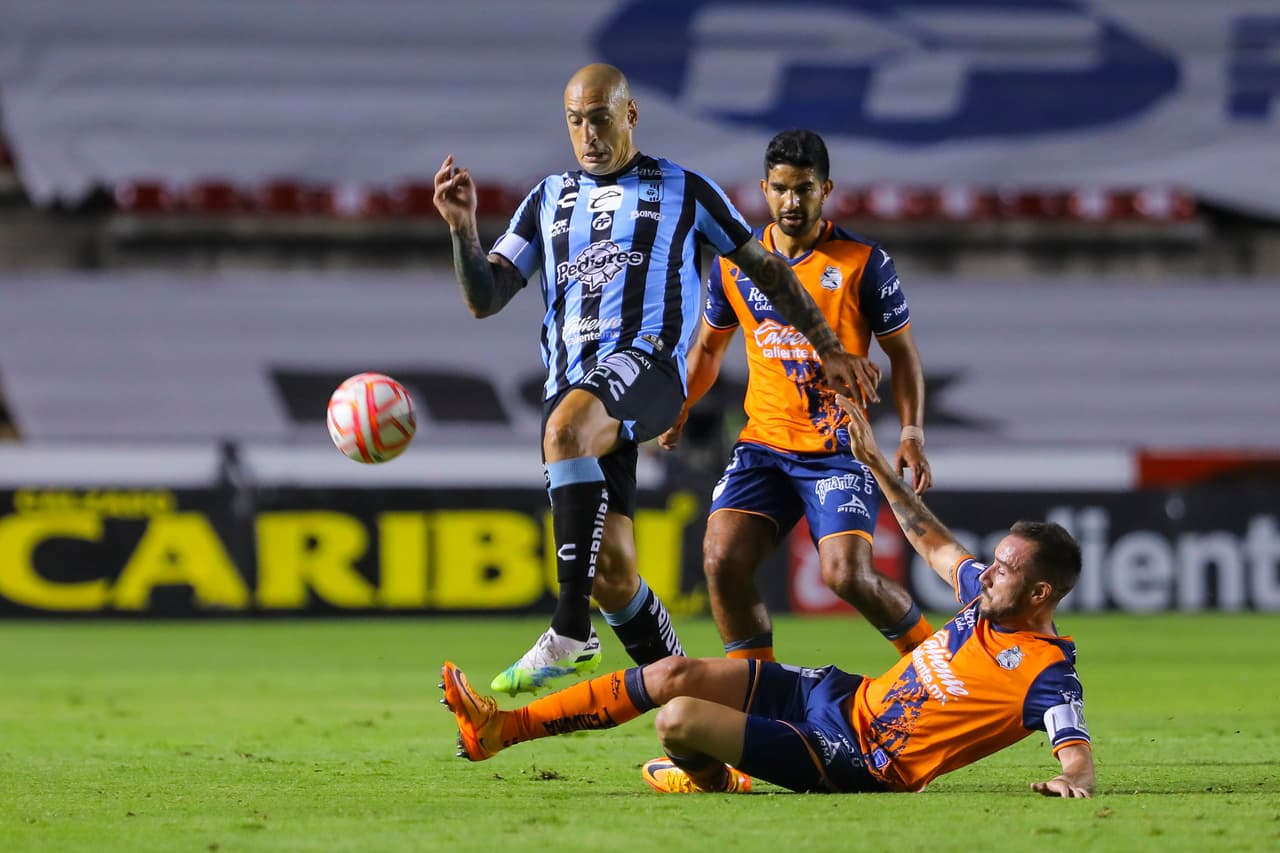 Querétaro y Puebla empataron 1-1 en la Jornada 12 del Apertura 2022 con goles de Ariel Nahuelpán y Jozy Altidore.