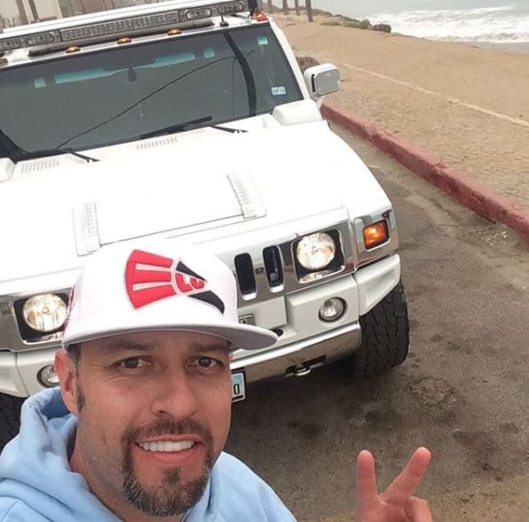 <b>Esteban Loaiza,</b> viudo de la cantante Jenni Rivera, fue detenido por no hacer caso a una señal de alto de parte de la autoridad de tránsito en San Diego, el 9 de febrero.