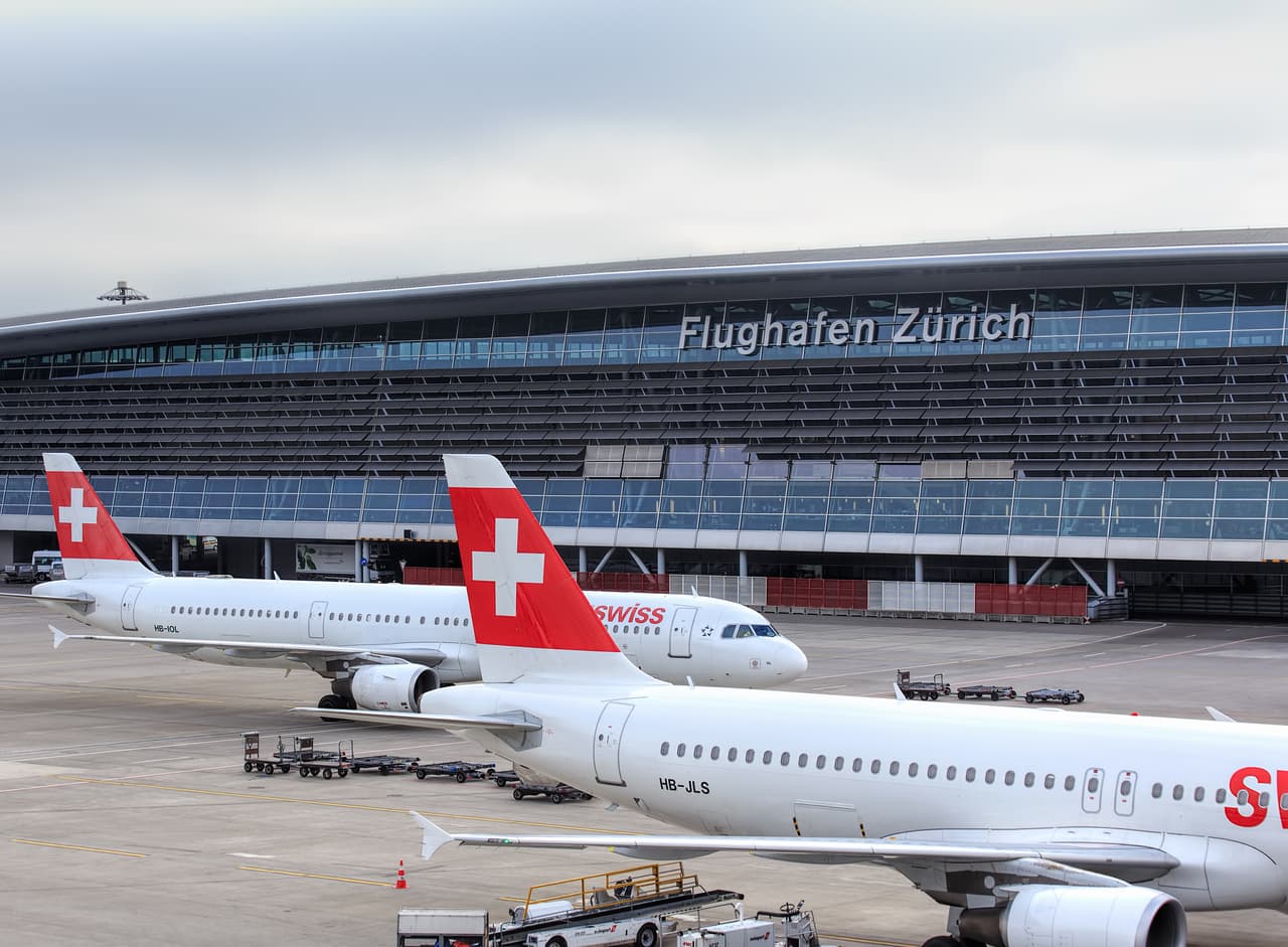 <b>Puesto 7. Aeropuerto de Zurich (Suiza)</b>
<br>
<br>“Los últimos 18 meses han sido el período más desafiante y económicamente difícil jamás experimentado por la industria del transporte aéreo mundial” se lee en el sitio web del premio de mundial de aeropuertos Skytrack.
<br>