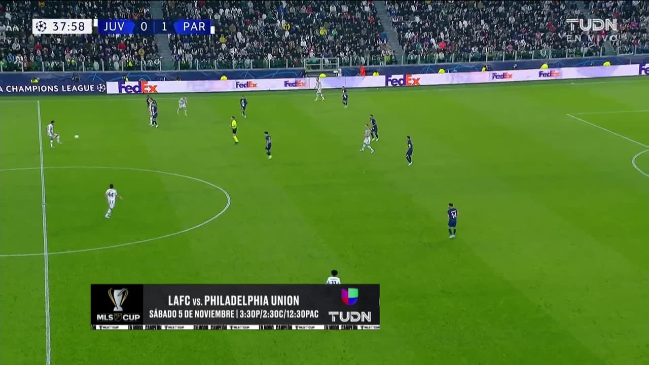 ¡GOL!  anota para Juventus. Leonardo Bonucci