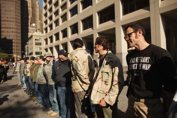 El documento mostró que en 2010, 11.8 millones de veteranos estaban trabajando buscando empleo, lo que equivale a 7.7% de la fuerza laboral en el país.