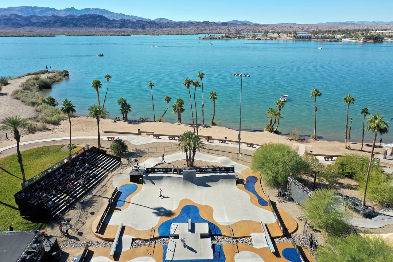 <b>Lake Havasu</b> es considerado uno de los mejores lagos para navegar con sus 60 millas y es popular principalmente durante las vacaciones de primavera. Se encuentra en la frontera noroeste de Arizona con California. En este lugar puedes encontrar el Puente de Londres, debes vistarlo para saber de qué trata.