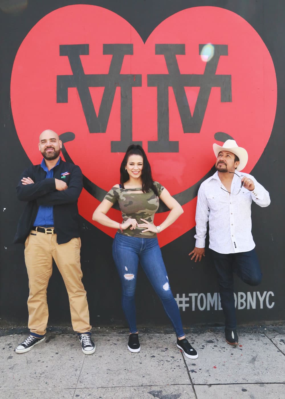 <b>Raúl 'El Pelón'</b>, 
<b>Carla Medrano</b> y 
<b>El Feo</b> se fueron de turistas por la calles de Los Ángeles y visitaron un lugar lleno de murales conocido como el 
<b>'Art District'</b>.