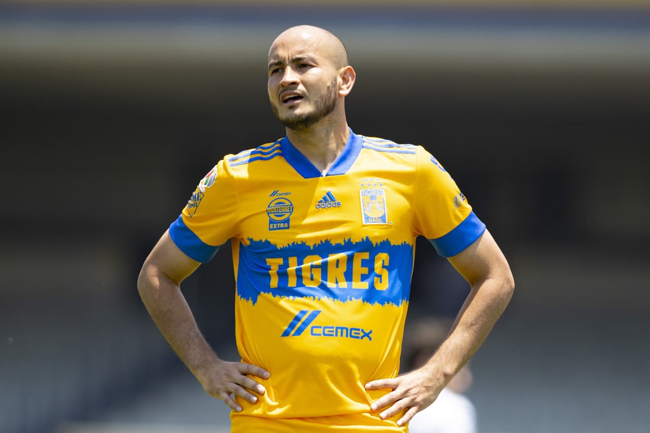 Los Tigres de la UANL y los Pumas de la UNAM no se hacen daño durante la Jornada 15 de la Liga MX. Durante el encuentro que se llevo a cabo en el Olímpico Universitario, el VAR fue el protagonista del partido, pues anuló goles para ambas escuadras y reparten puntos.