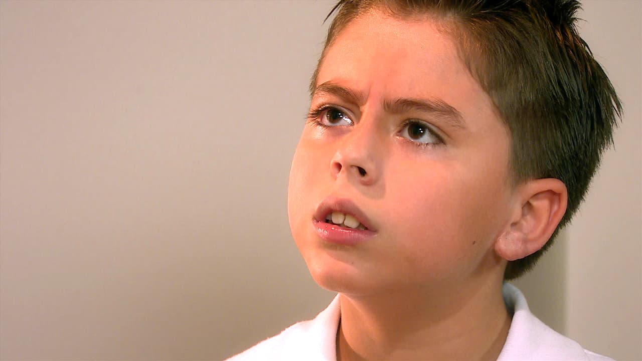 Él es René, el hijo mayor de Gonzalo y Mónica. Siempre fue berrinchudo y aguerrido. Su abuela era su máximo en la vida.