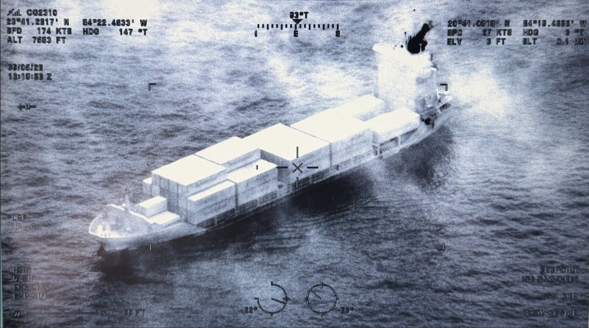 EEUU frena envío de combustible a Cuba al detener un buque en el Caribe