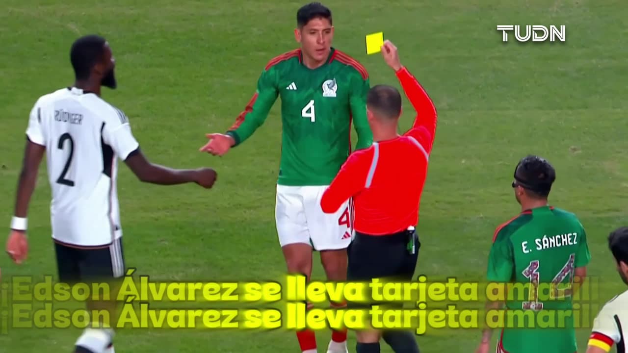 ¡Tarjeta amarilla para Edson! El mexicano queda amonestado