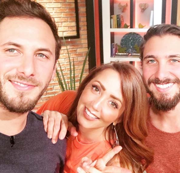 ¡Los hermanos más guapos del momento: los Zurita Bach! Sebastián y Emiliano heredaron la belleza de sus padres.