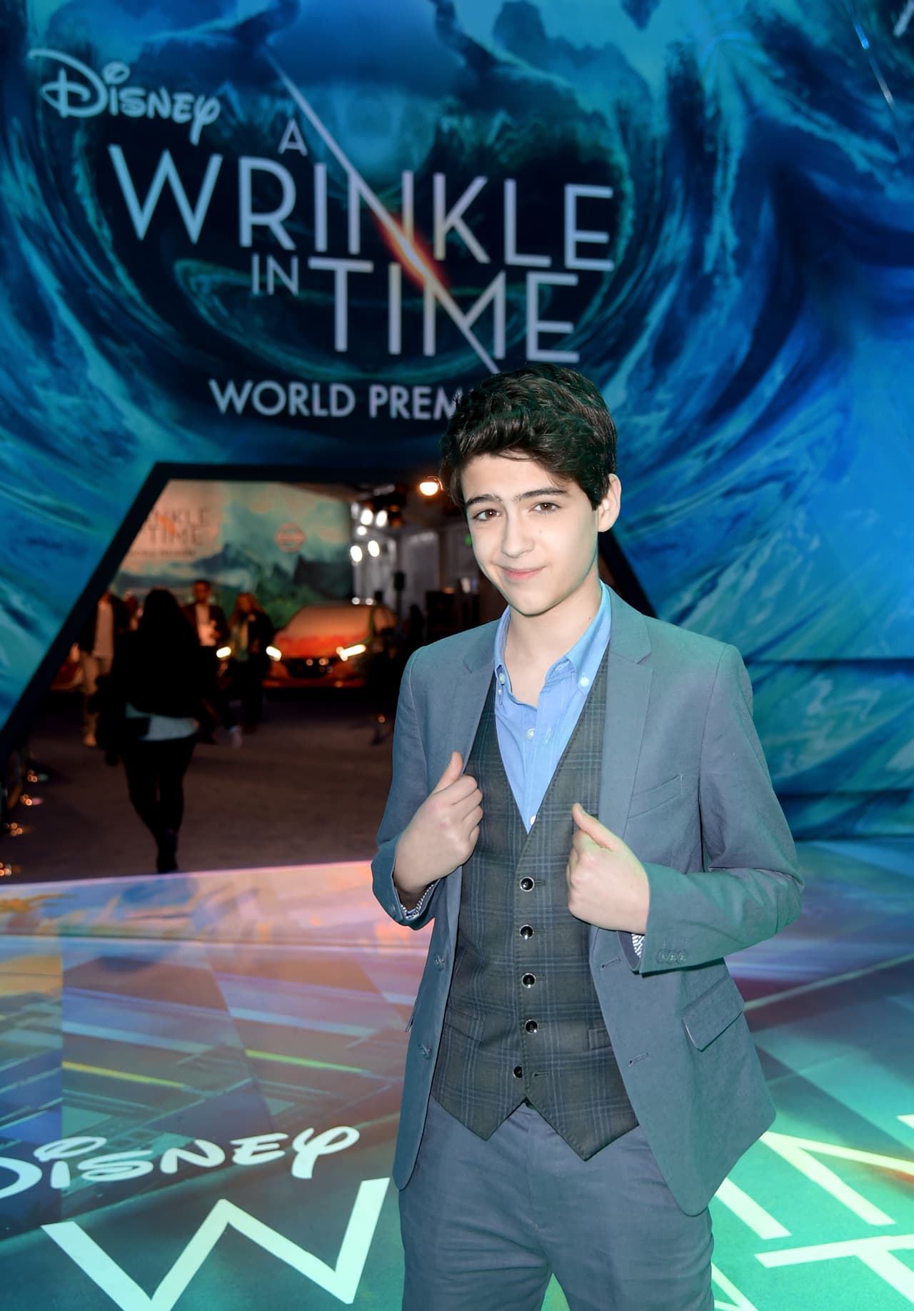 De hecho, invitó a sus más de 70 mil seguidores de Twitter a apoyar a la organización: "Nuestro programa no habría existido en la forma en que lo habría hecho sin GLAAD, sino también porque su arduo trabajo para promover la aceptación en los medios ayuda a un número incontable de personas. Literalmente 
<b>está salvando vidas cada día"</b>.