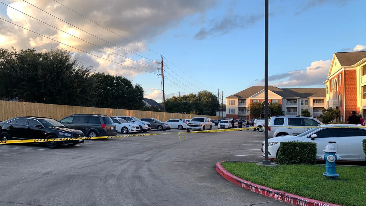 Revelan causa de muerte del niño cuyo esqueleto fue hallado en un apartamento de Houston