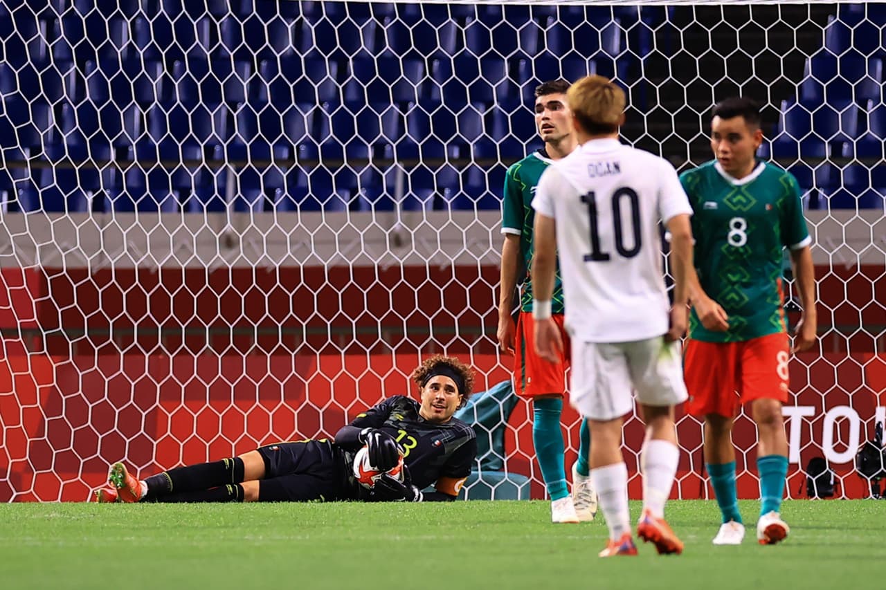 El Tri olímpico se subió al podio de Tokyo 2020 luego de vencer con claridad a Japón en el duelo por la medalla de Bronce y gracias a los goles de Sebastián Córdova, Johan Vázquez y Alexis Vega.