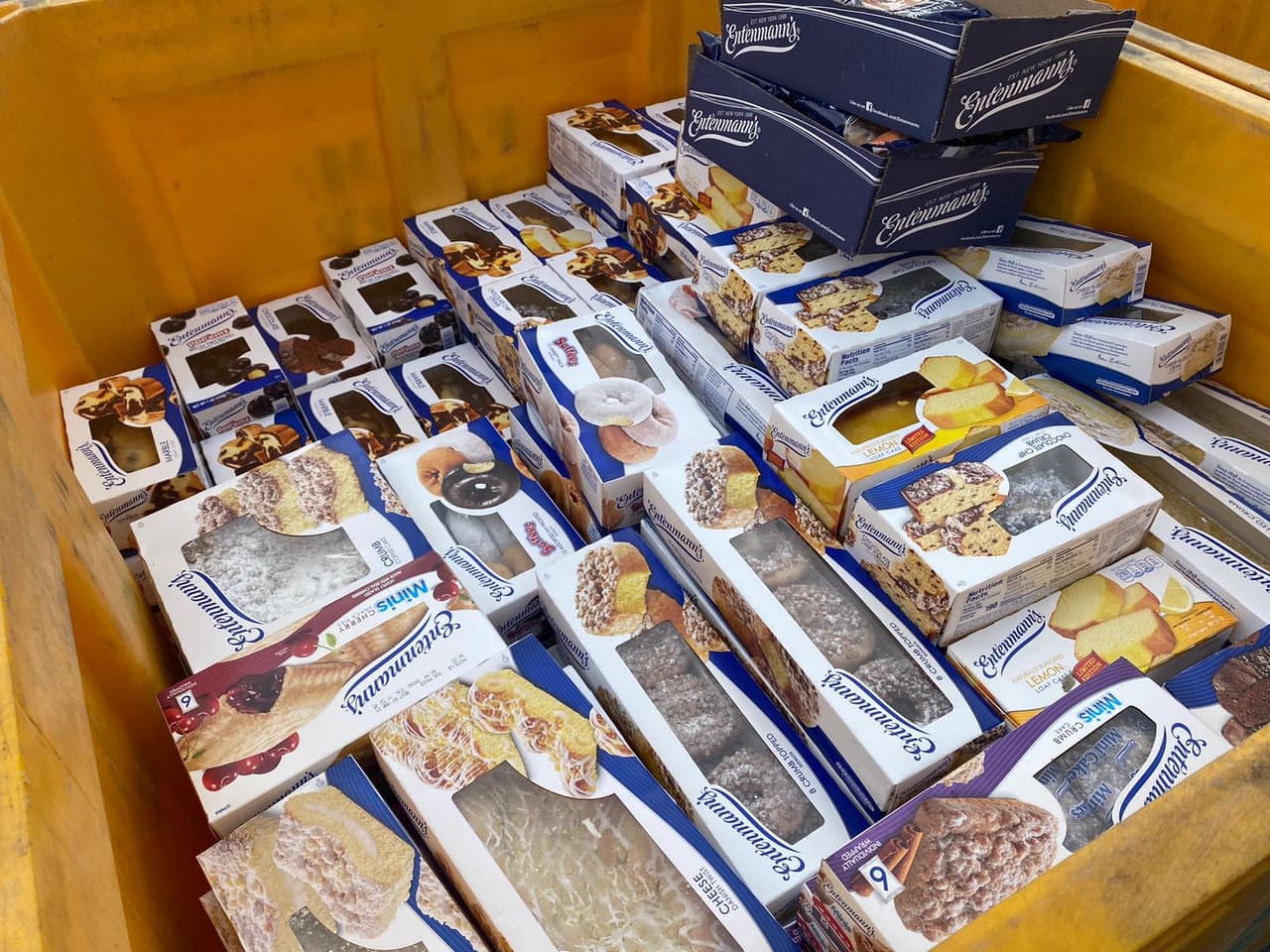 La más reciente entrega se realizó el lunes en la ciudad de Sweetwater y las próximas serán durante los días 8, 9 y 10 de abril, en los siguientes lugares. 
<br>